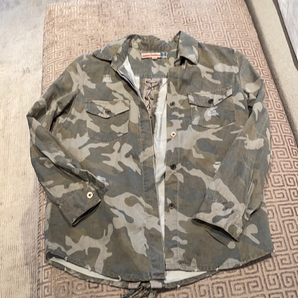 Vintage Havana camo shirt size M